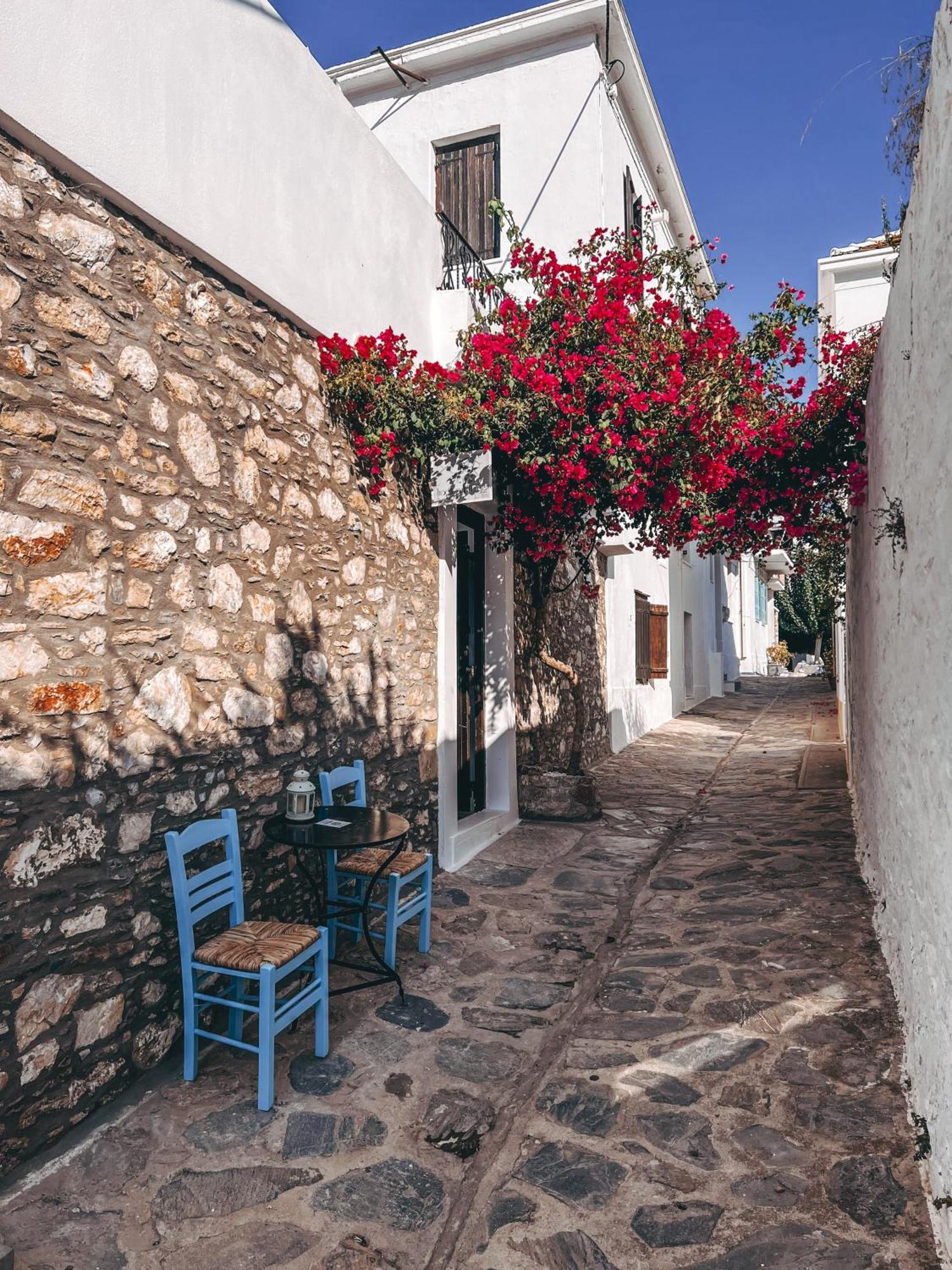 Traditional House Skopelos Town Exterior photo